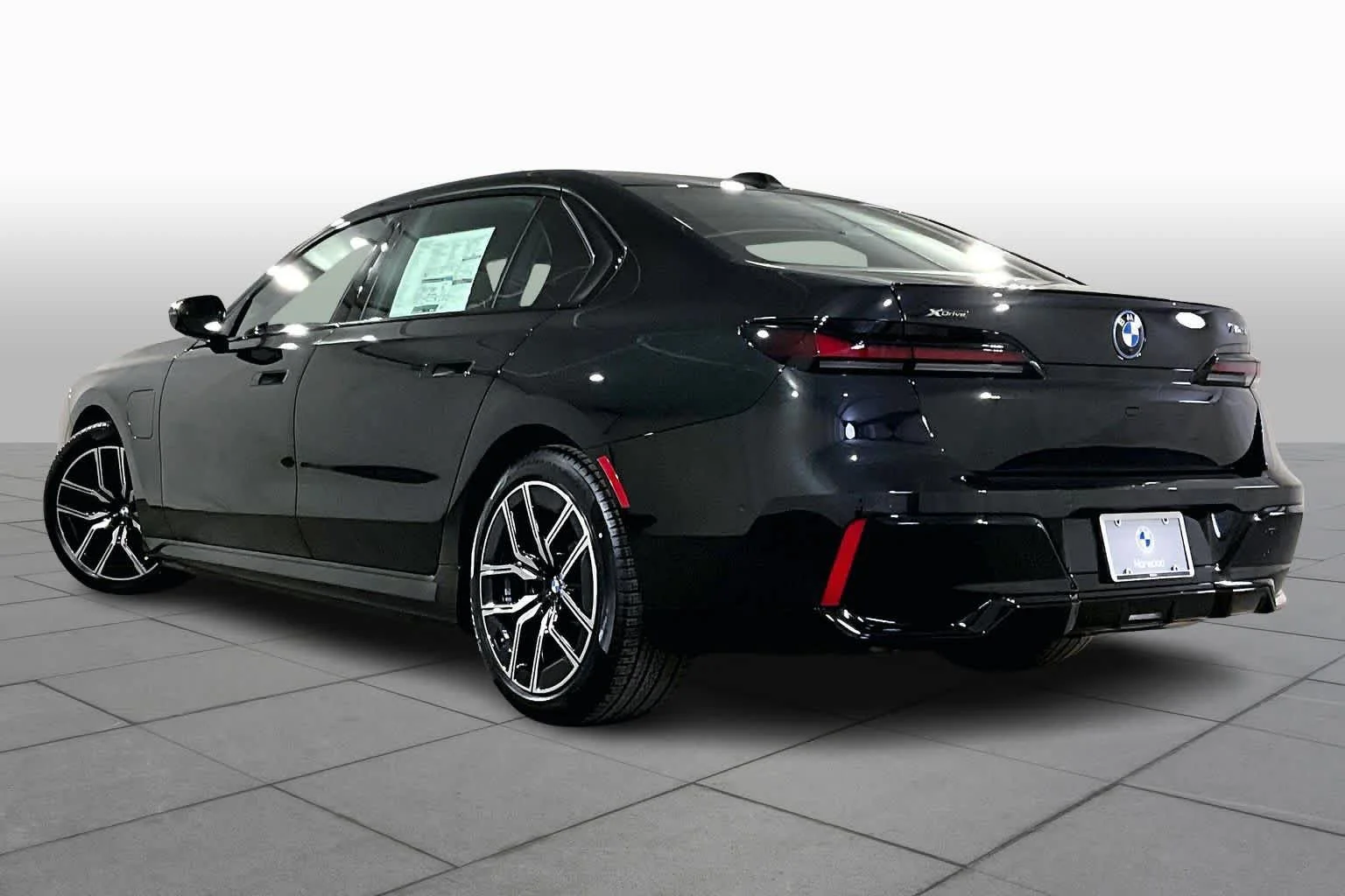 New 2026 Black Sapphire Metallic BMW 750e xDrive image 3