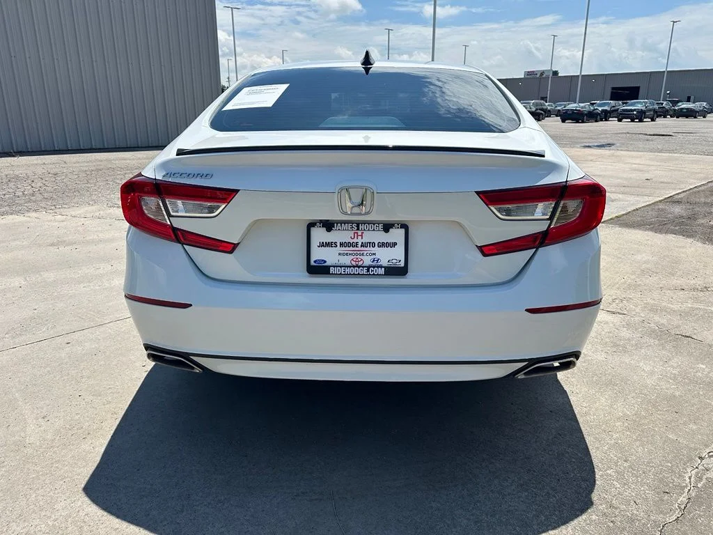 Used 2022  Honda Sport Special Edition image 6