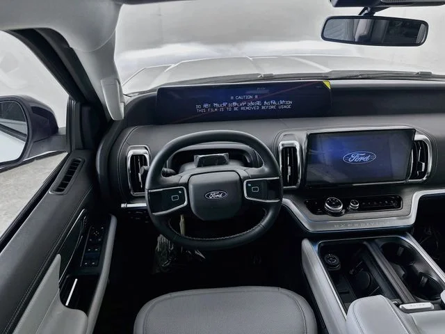 New 2027 Star White Metallic Tri-Coat Ford Platinum image 24