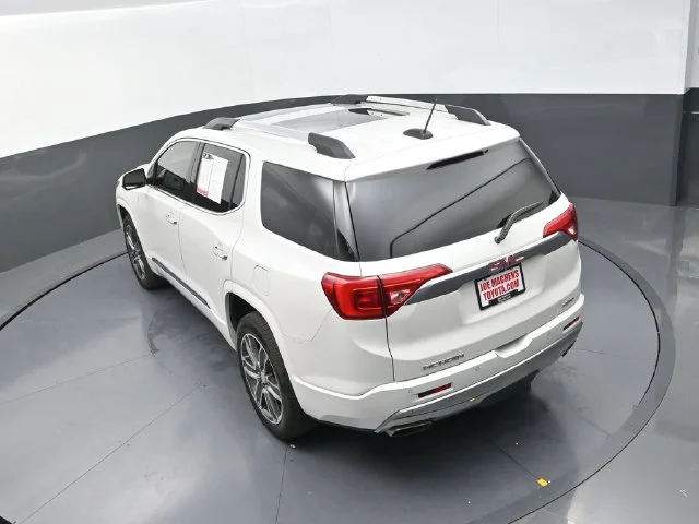 Used 2018 White GMC Denali image 26