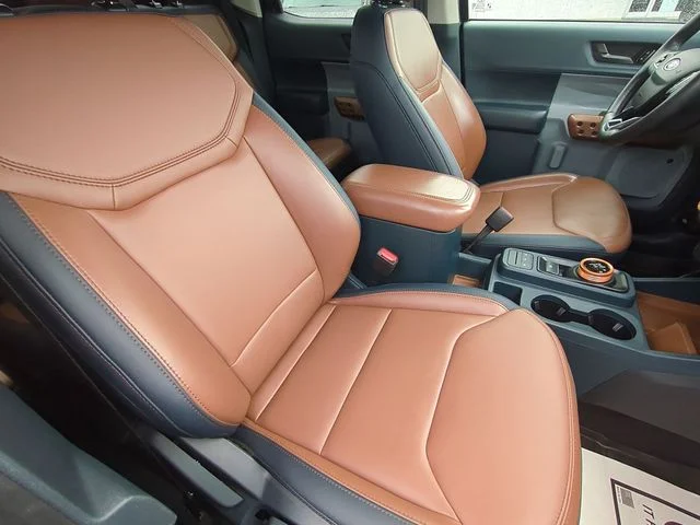 Used 2023 Black Ford Lariat image 34