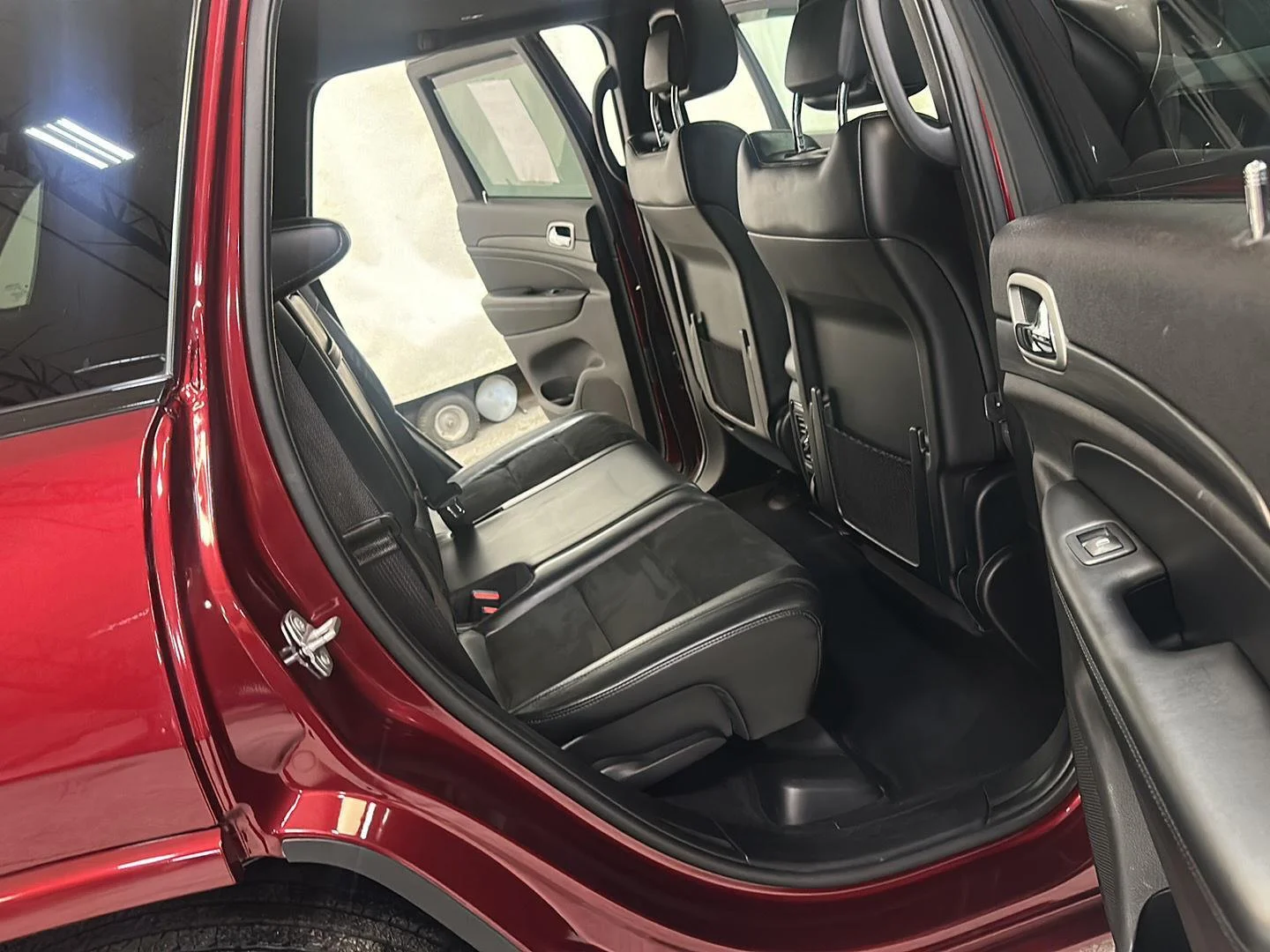Used 2020 Velvet Red Pearlcoat Jeep Altitude image 32
