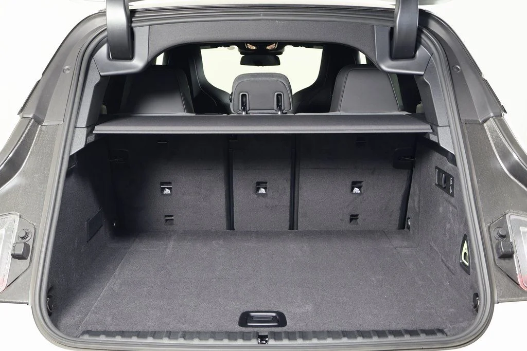 2026 BMW iX 60 - Photo 8