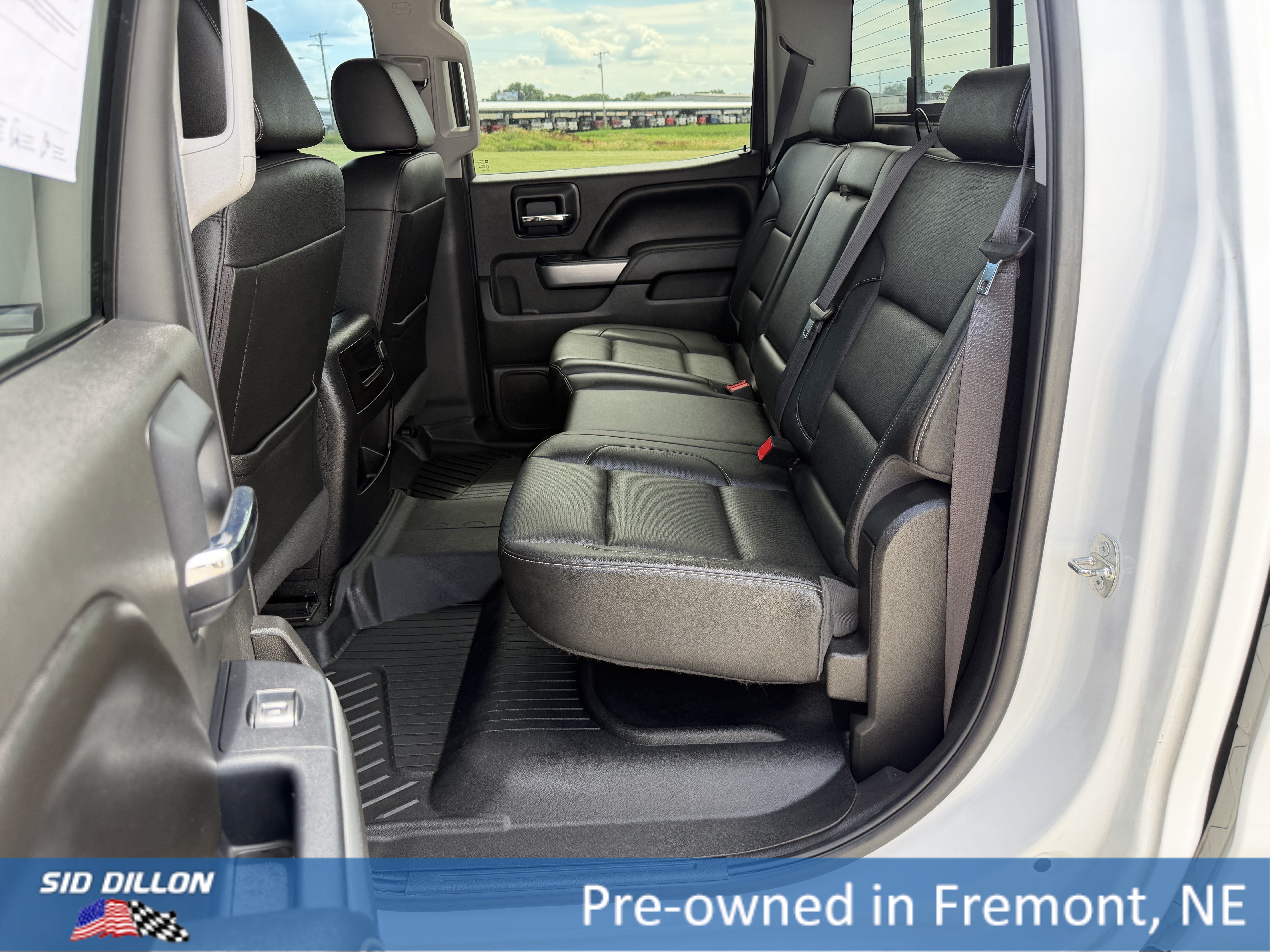 Used 2016 Summit White Chevrolet LTZ image 5