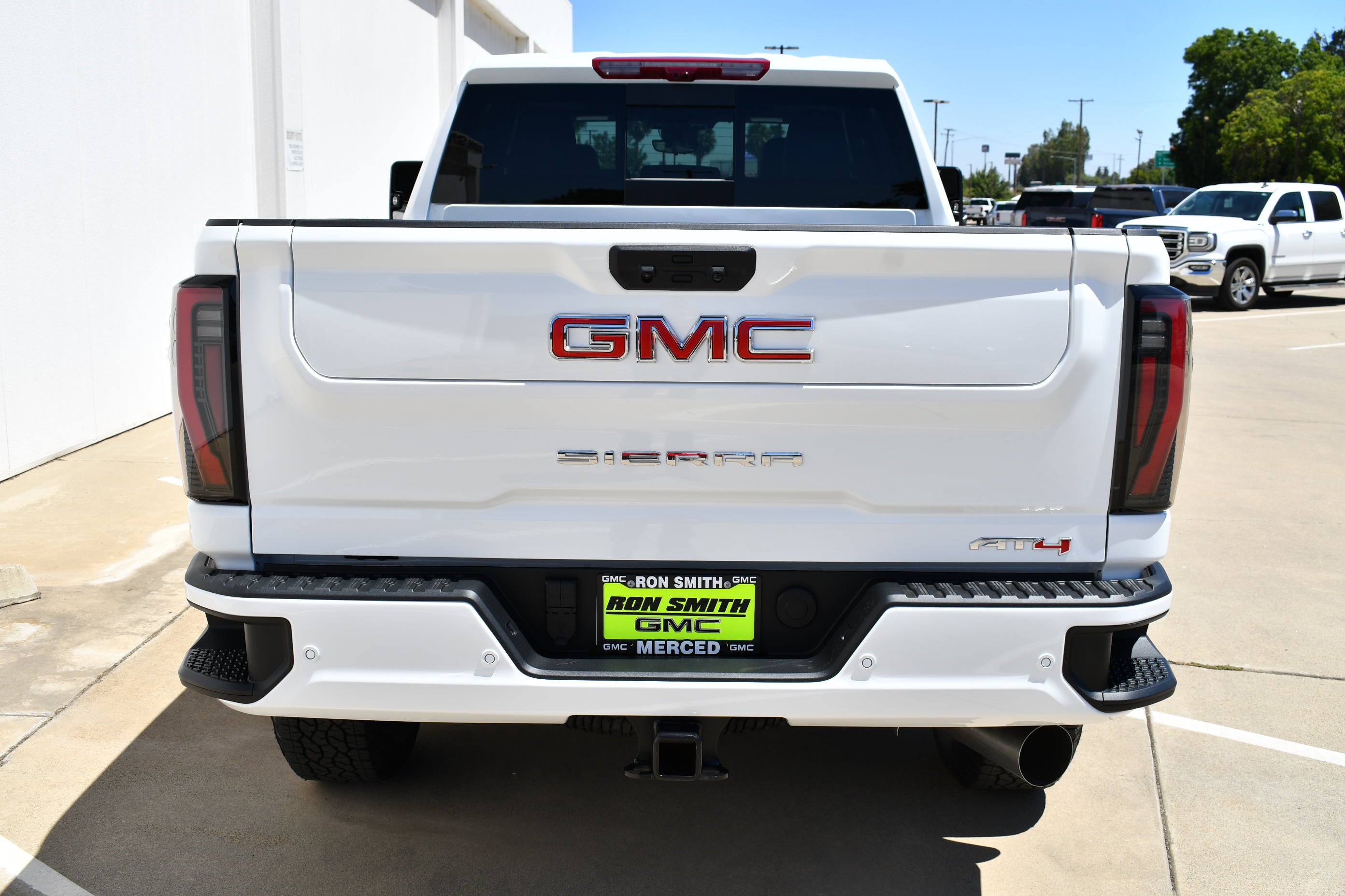 2026 GMC Sierra 2500HD AT4 - Photo 9