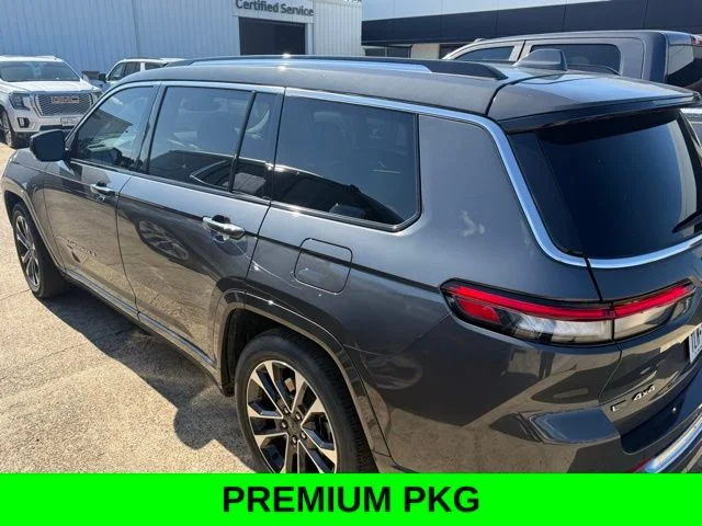 Used 2023 Gray Jeep Overland image 3