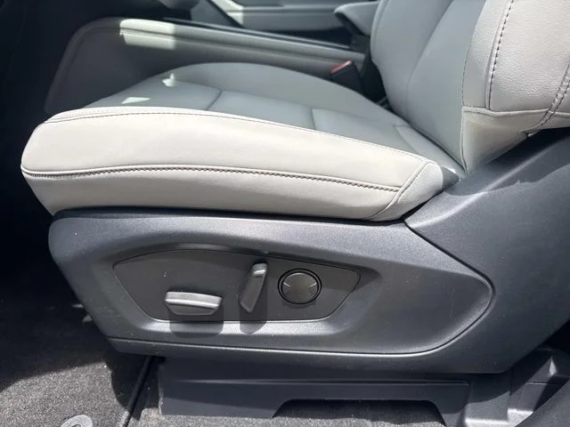 New 2026 Carbonized Gray Metallic Ford Active image 34