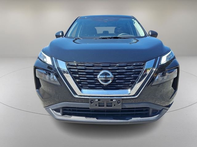 Used 2021 Black Nissan S image 3