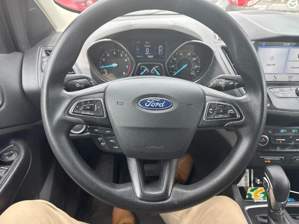 Used 2019 Gray Ford SE image 6