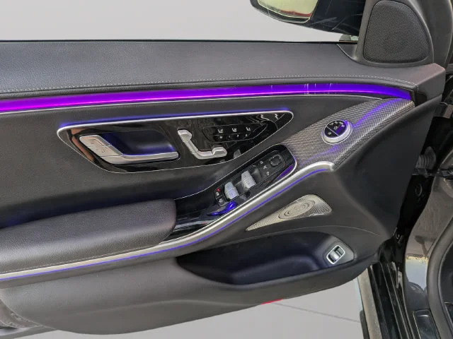 Used 2022 Black Mercedes-Benz S 500 image 18