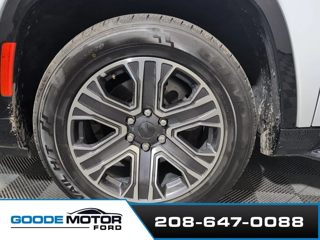 Certified Used 2024 Bright White Clearcoat Jeep Series II image 27