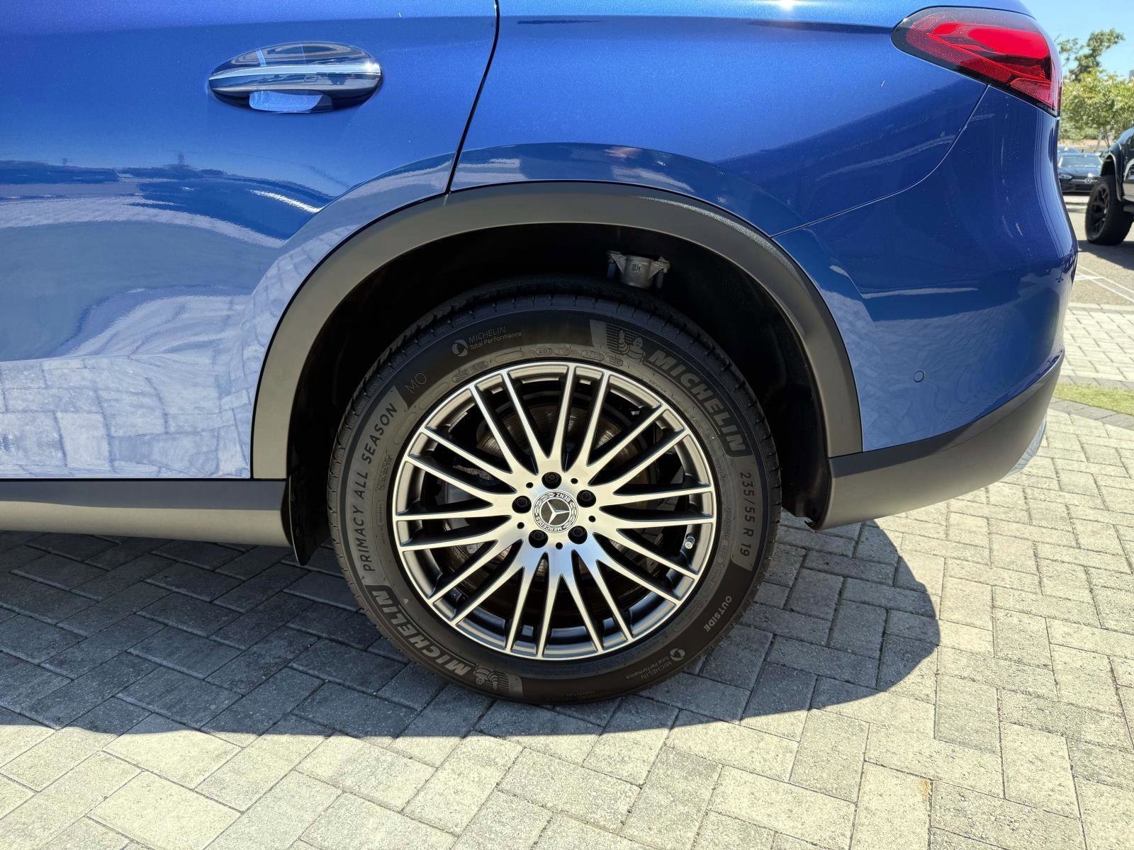 Used 2025 Blue Metallic Mercedes-Benz 300 image 11