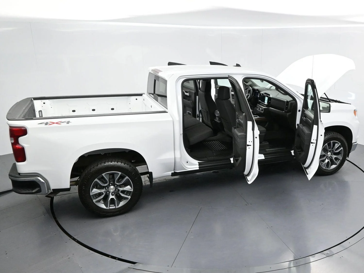 Used 2025 Summit White Chevrolet LT image 39