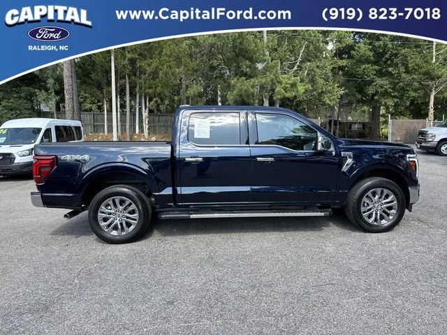 Used 2025 Blue Ford Lariat image 9