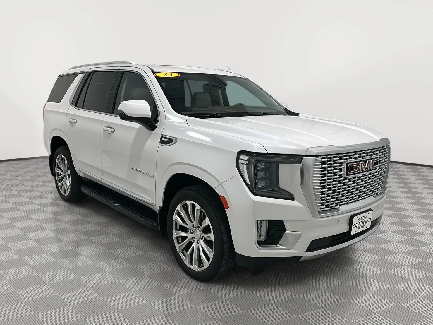 Used 2023 WHITE FROST TRICOAT GMC Denali image 7