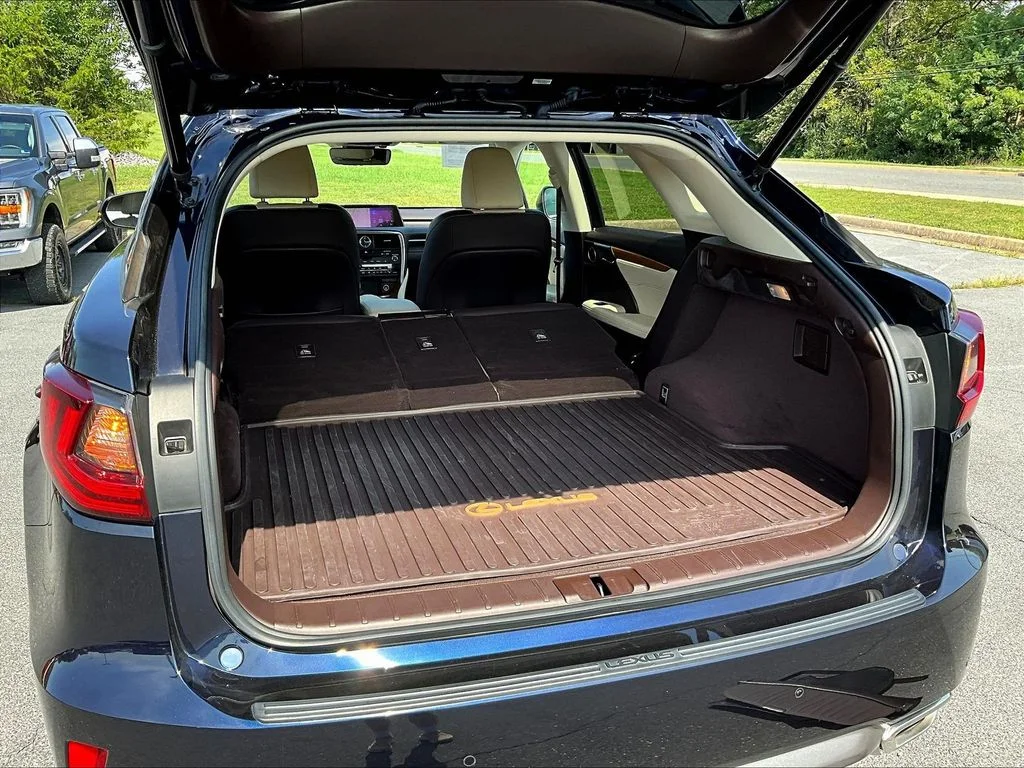 Used 2018 Mica Lexus 350 image 8