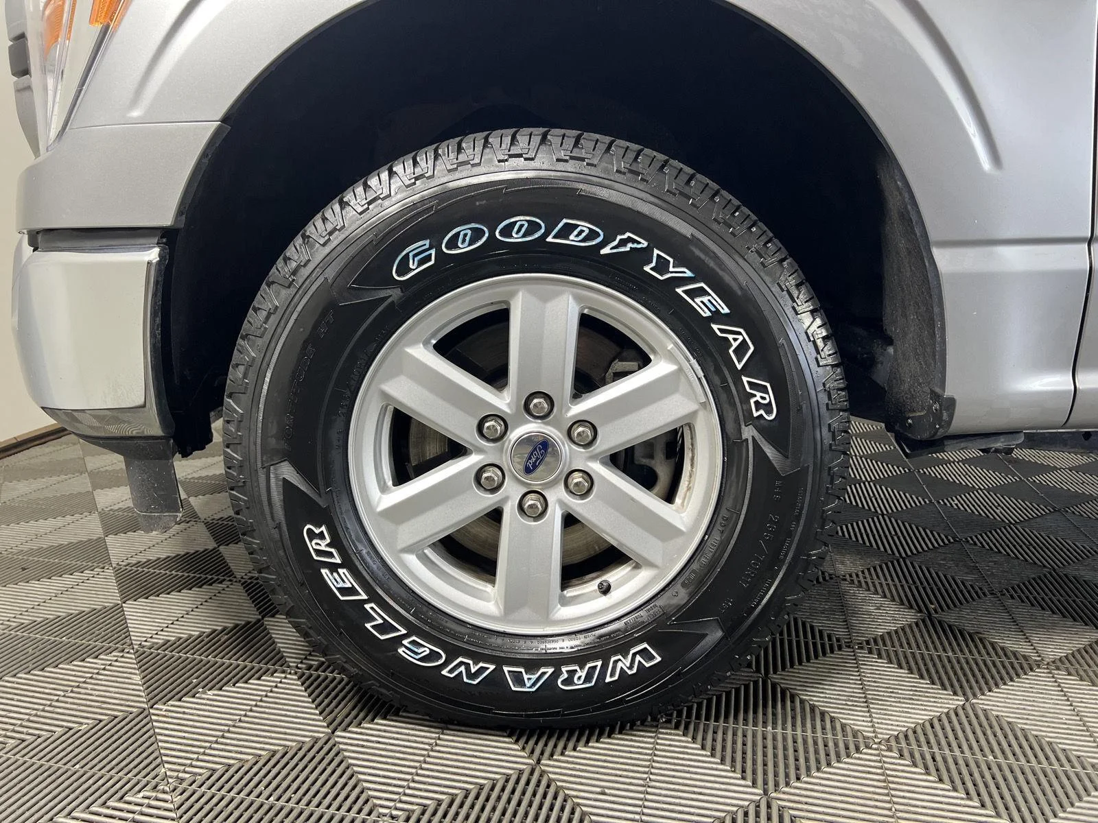 Used 2022 Gy Ford XL image 28