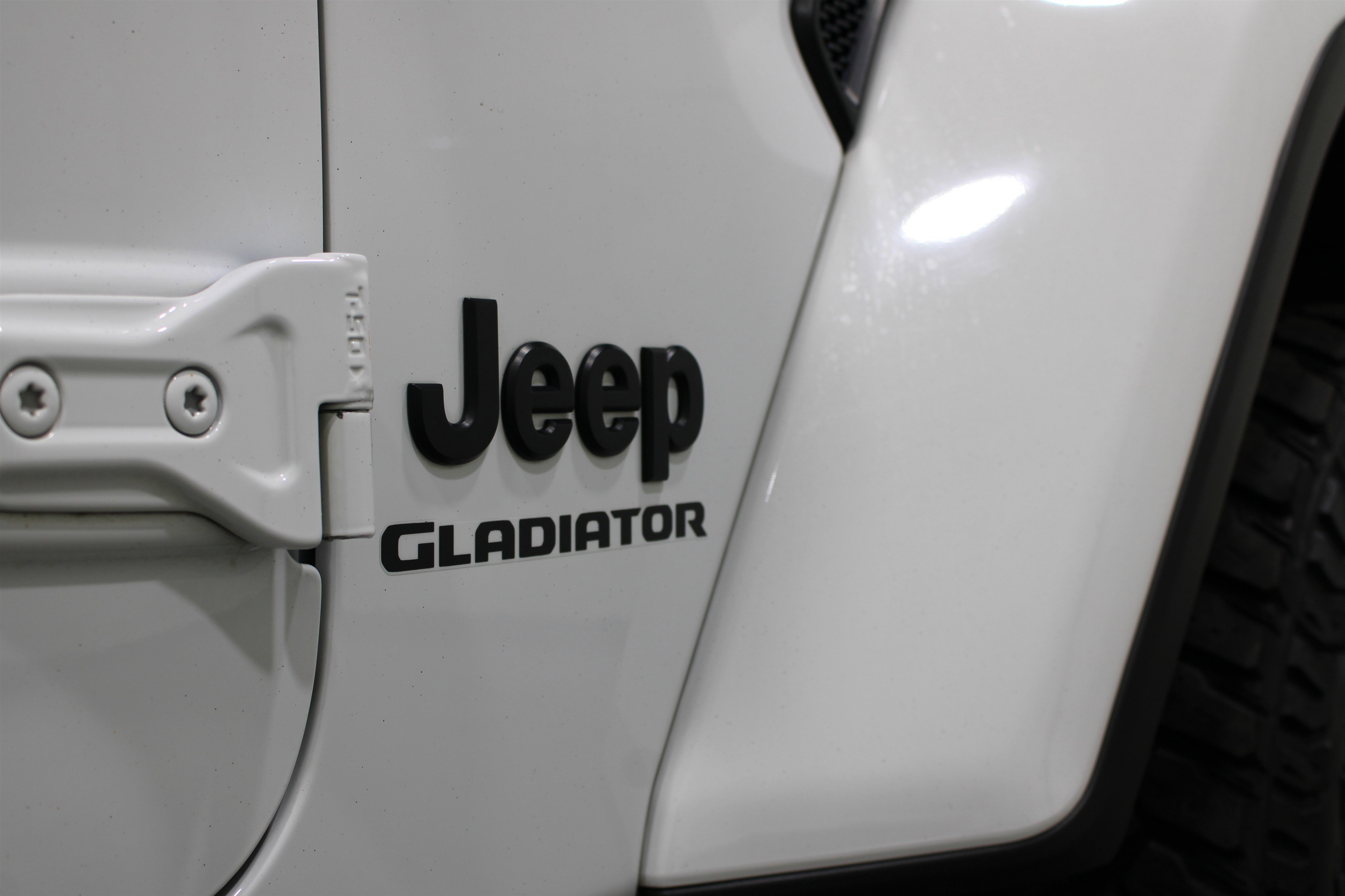 Used 2021 Bright White Clearcoat Jeep Willys image 25