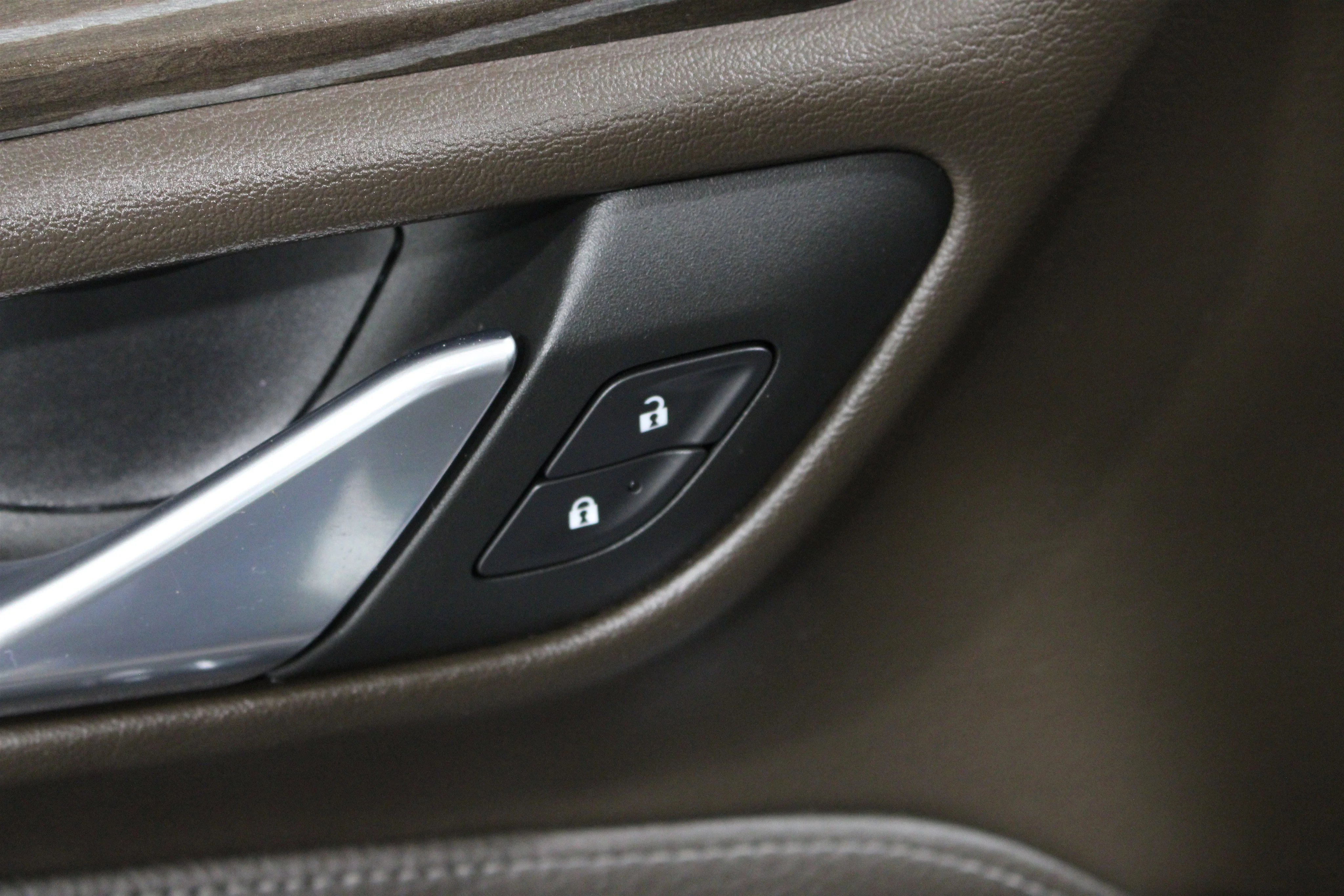 2023 GMC Yukon XL Denali - Photo 8