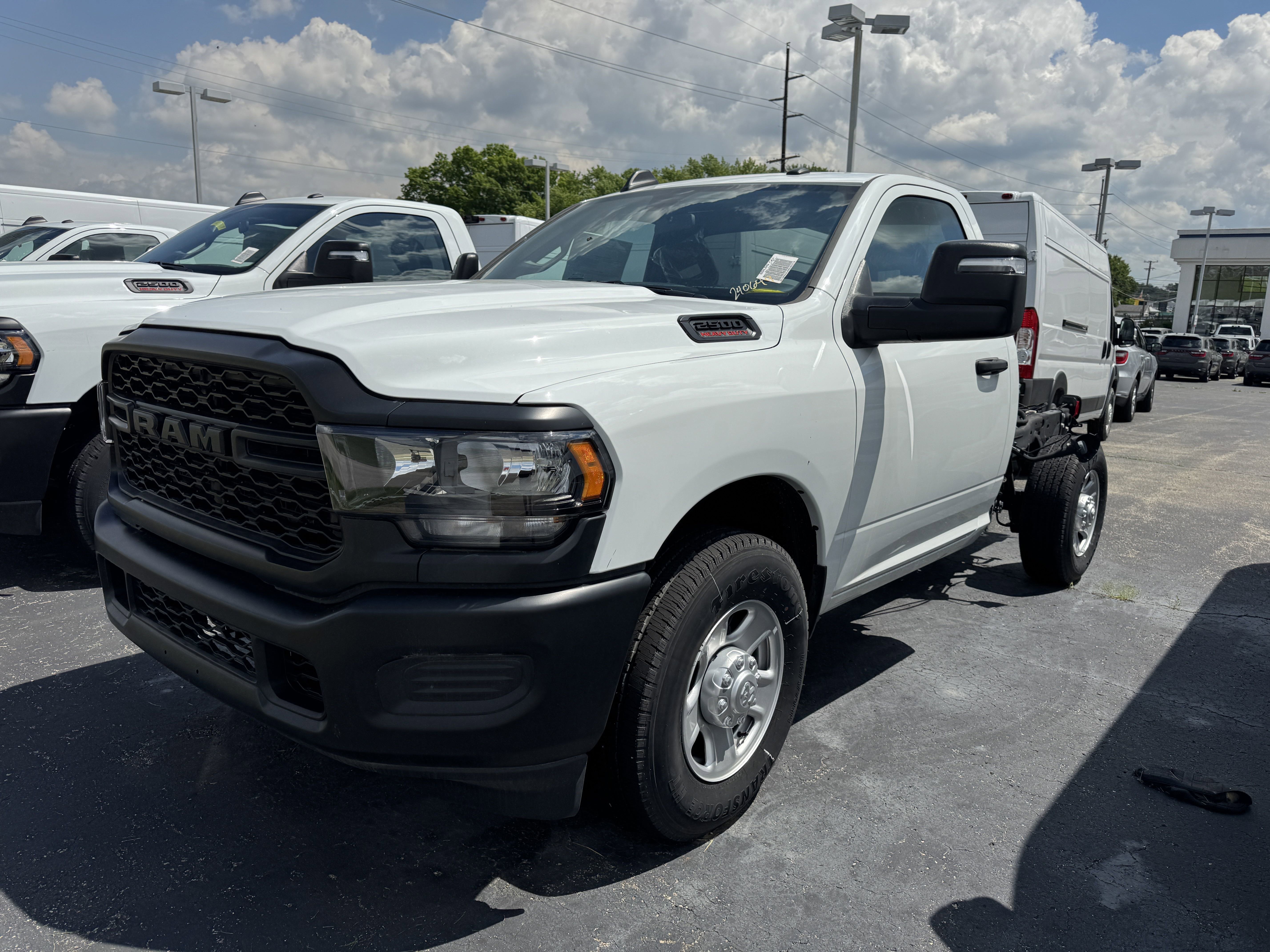 2024 RAM 2500 Tradesman - Photo 9