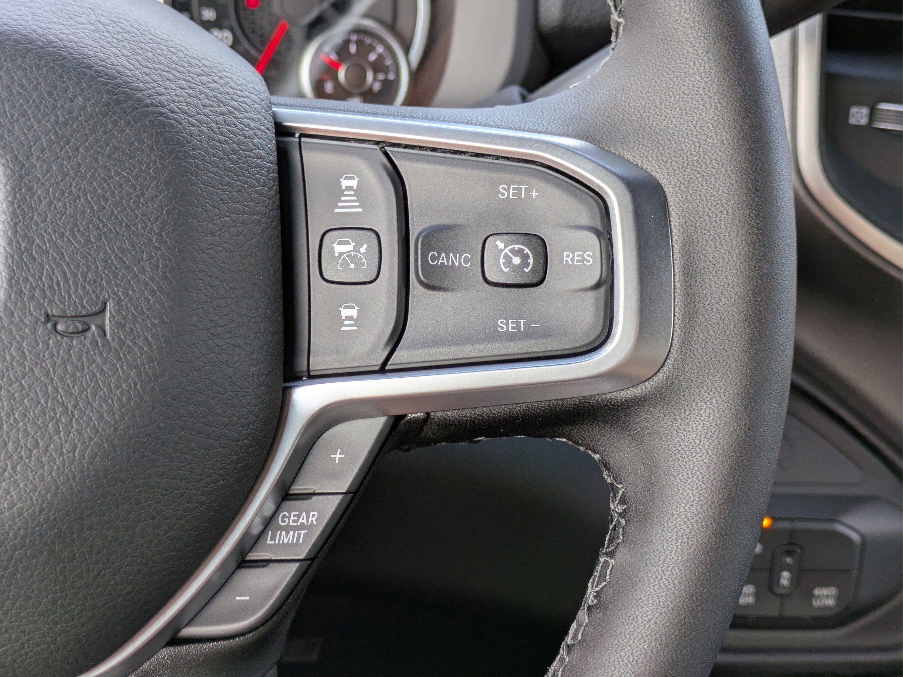 2026 RAM 2500 Big Horn - Photo 37