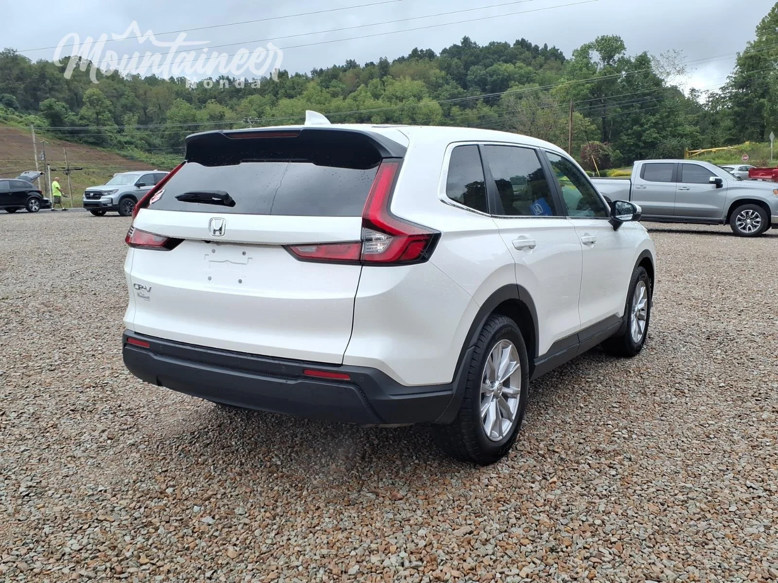 Used 2024 Platinum White Pearl Honda  image 5