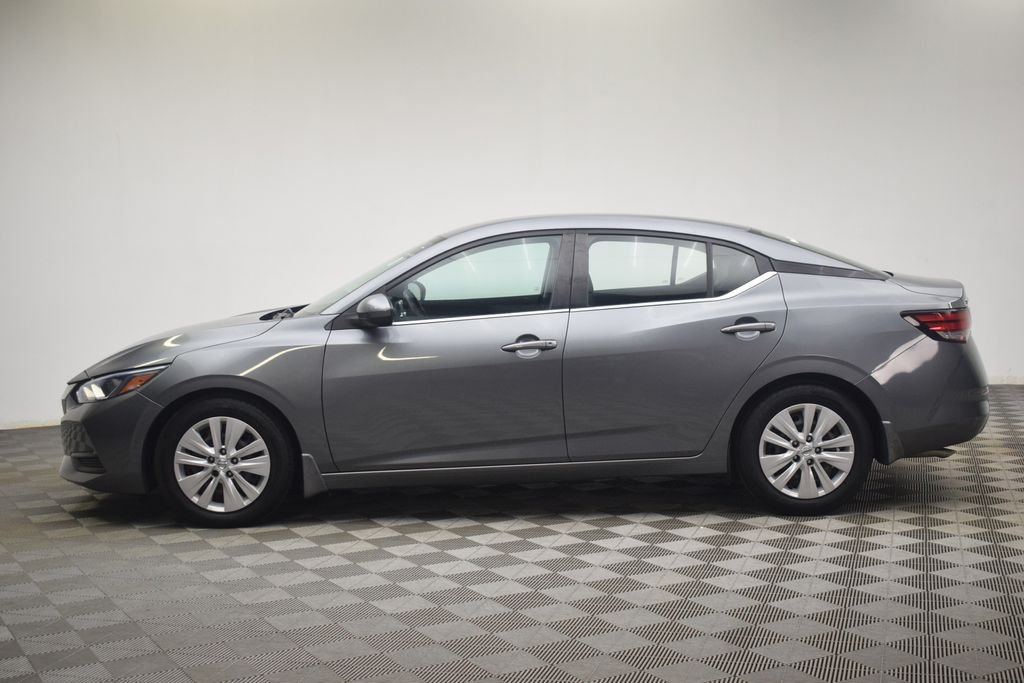 Used 2022 Gun Metallic Nissan S image 8