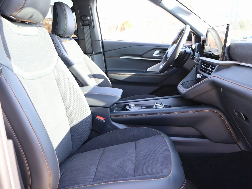 2026 Ford Explorer Tremor - Photo 10