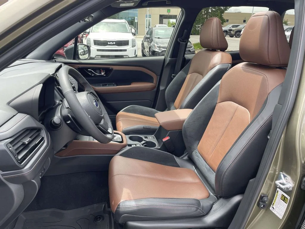 2025 Subaru Forester Touring - Photo 8