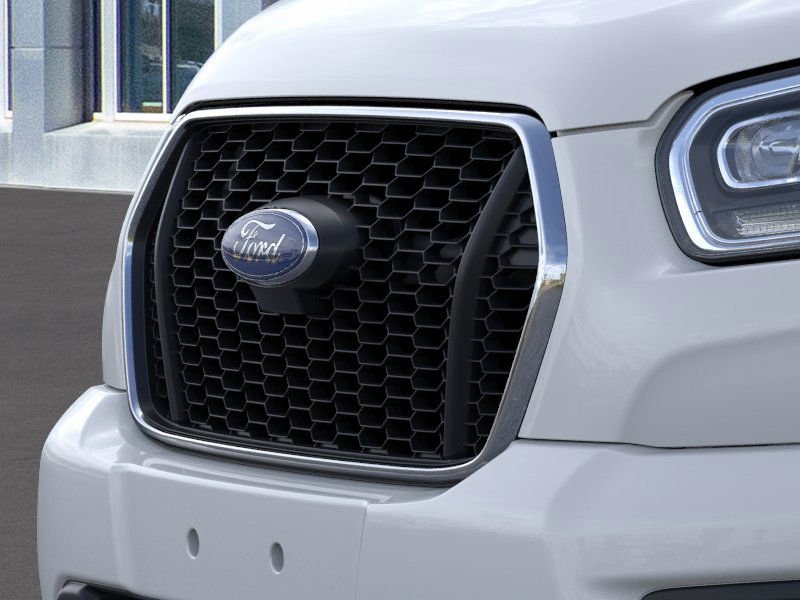 2025 Ford Transit Passenger Van XLT - Photo 38