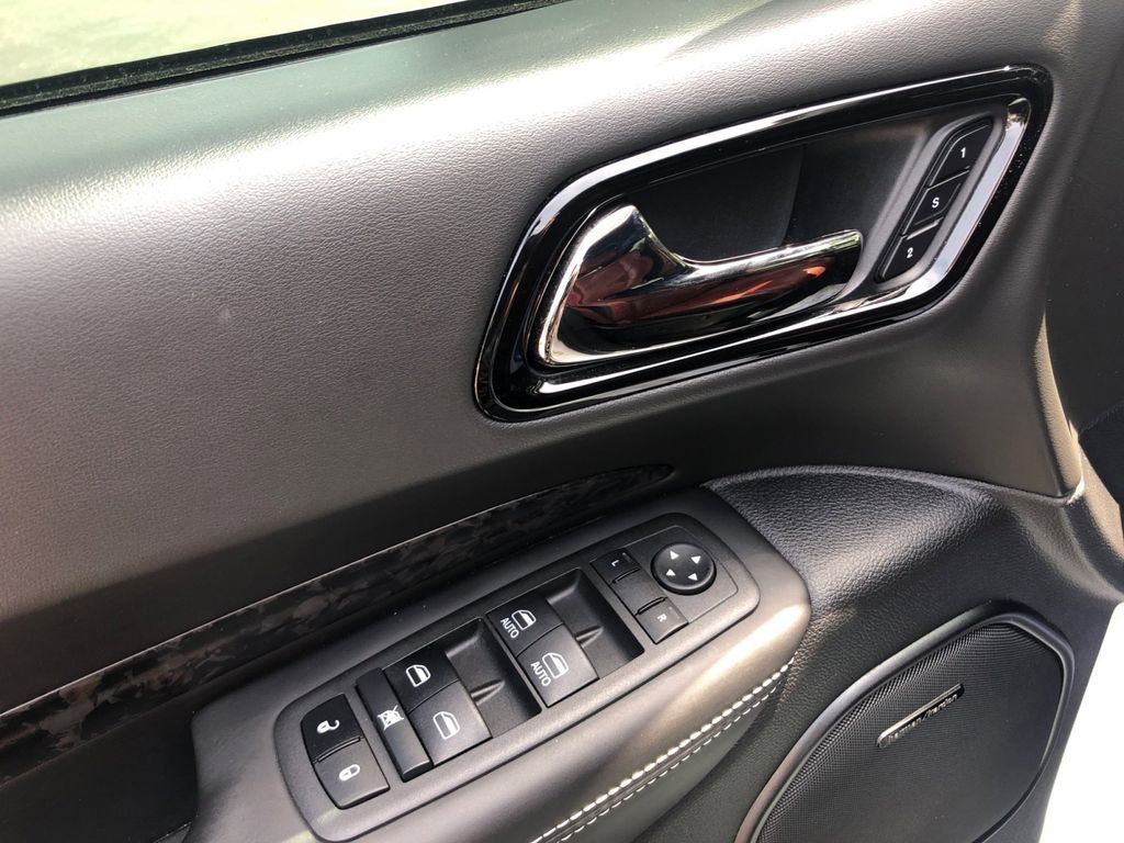 Used 2023 White Dodge SRT Hellcat image 29