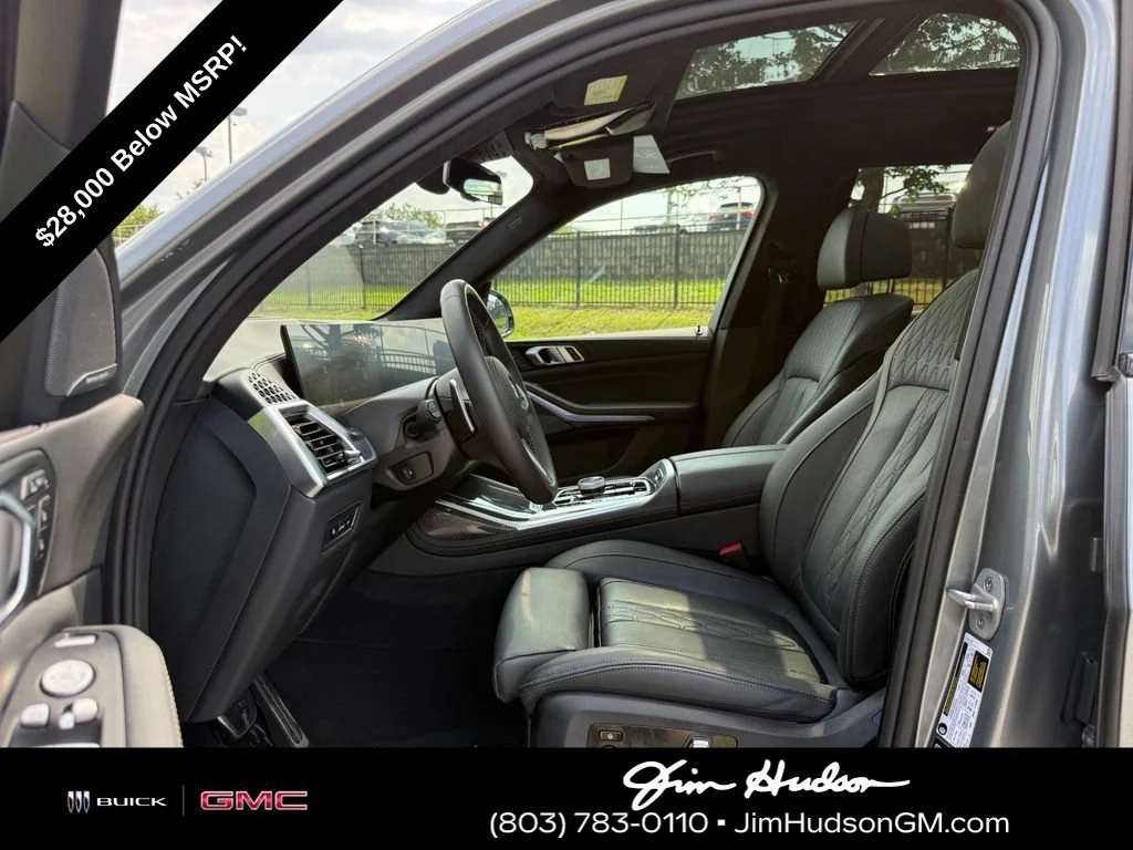 Used 2024 Gray BMW M60i image 24