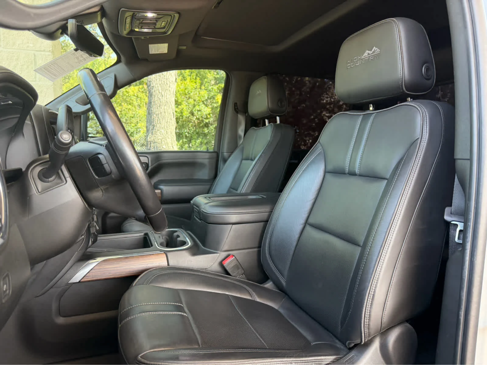 Used 2021 Silver Ice Metallic Chevrolet High Country image 12