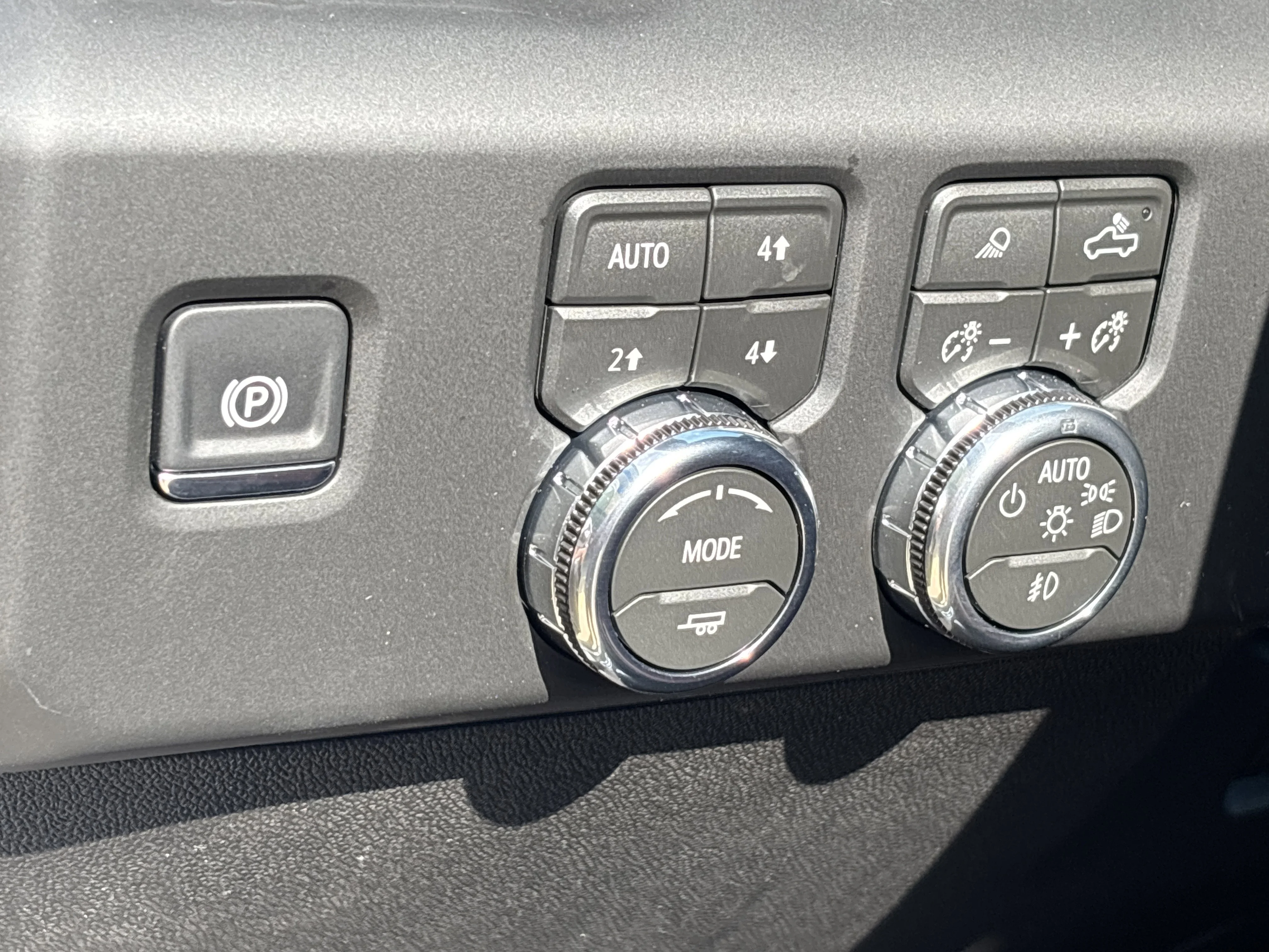 2026 GMC Sierra 3500HD Denali Ultimate - Photo 28