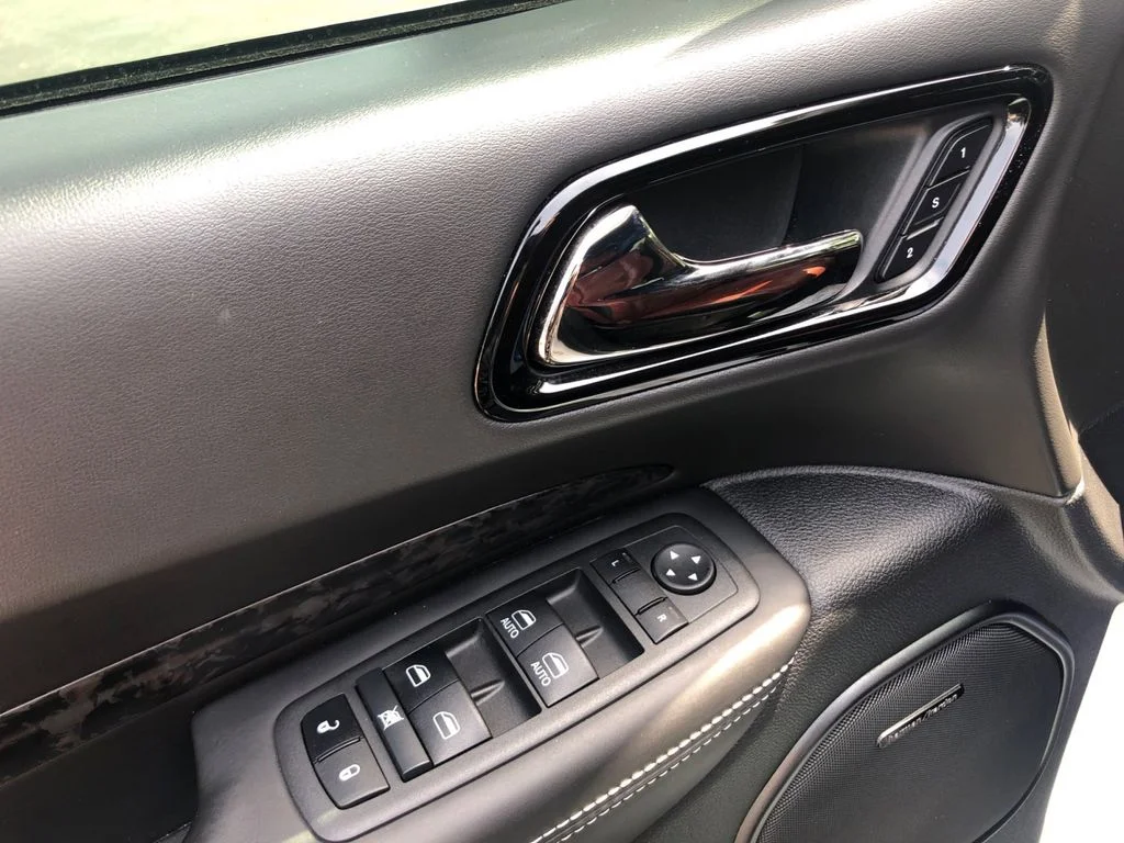 Used 2023 White Dodge SRT Hellcat image 29