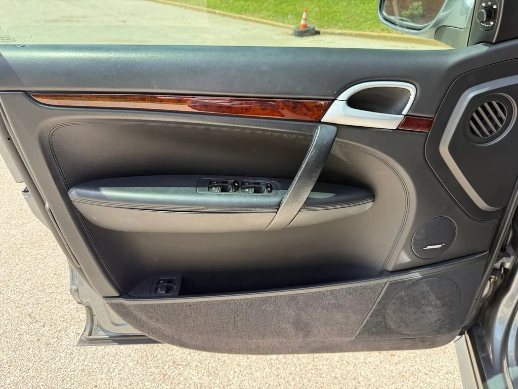 Used 2005  Porsche Turbo image 14
