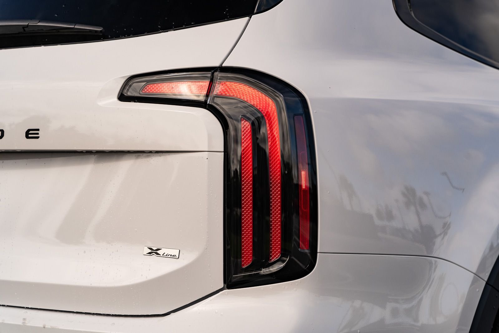 Used 2025 White Kia SX-Prestige X-Line image 14