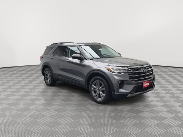 Used 2026 Carbonized Gray Metallic Ford Active with 200A Pkg image 36