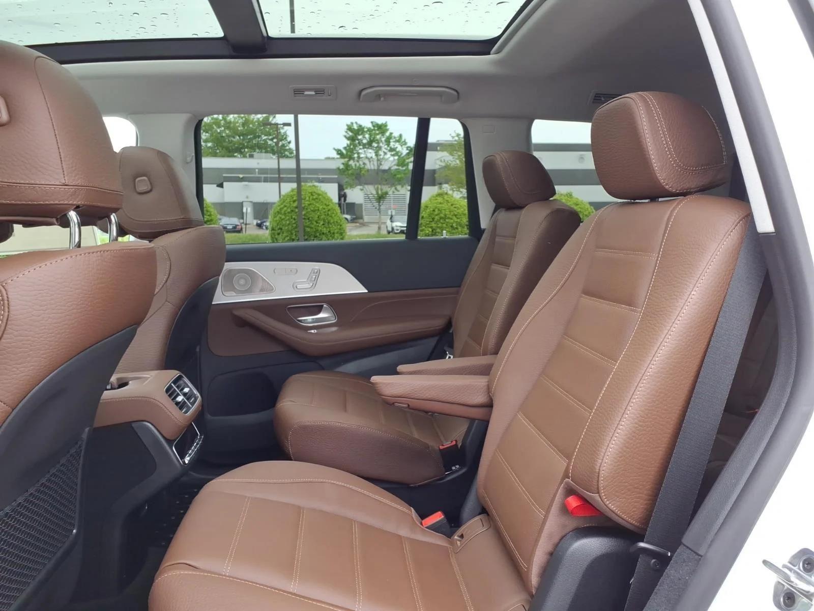 New 2026 WHITE Mercedes-Benz GLS 450 image 16
