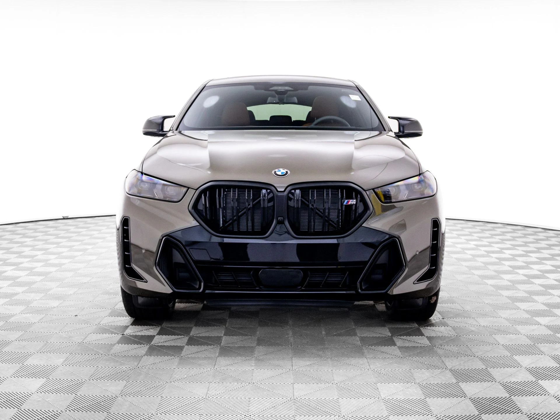 New 2027 Green BMW M60i image 9