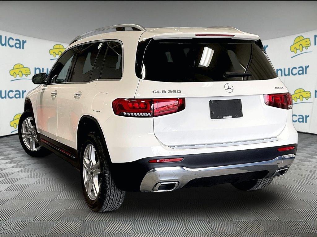 Used 2023 White Mercedes-Benz GLB 250 image 4