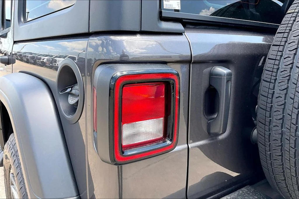 New 2026 Jeep Wrangler Sport 4D Sport Utility