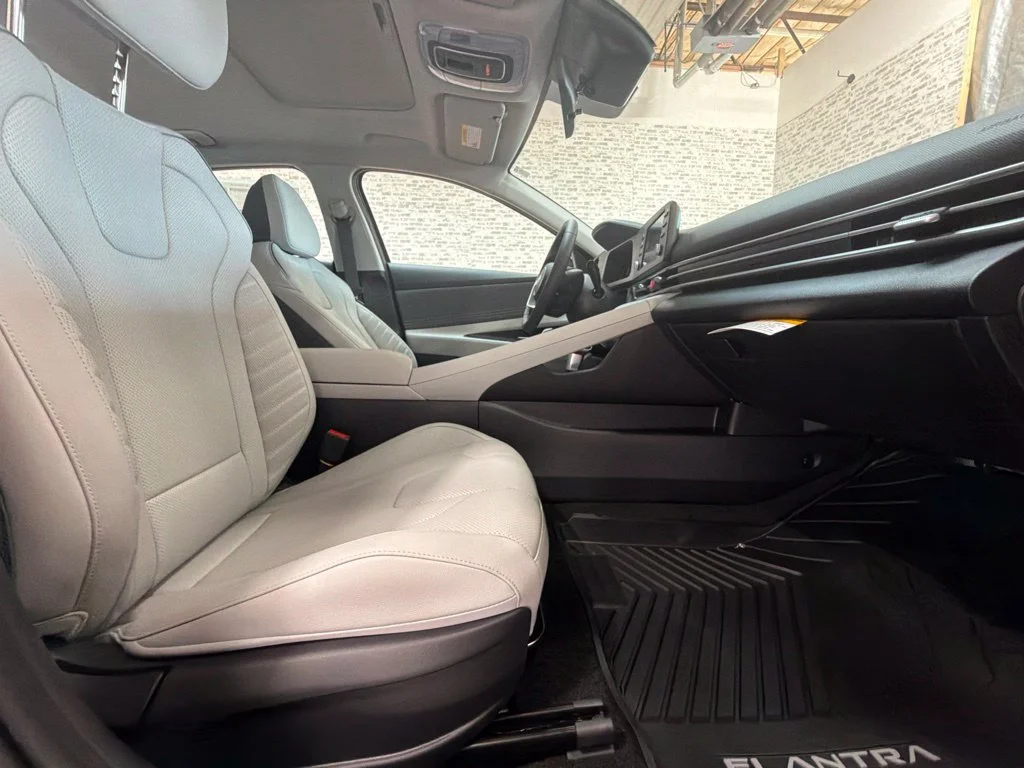 New 2026 Amazon Gray Hyundai SEL Sport Plus image 12