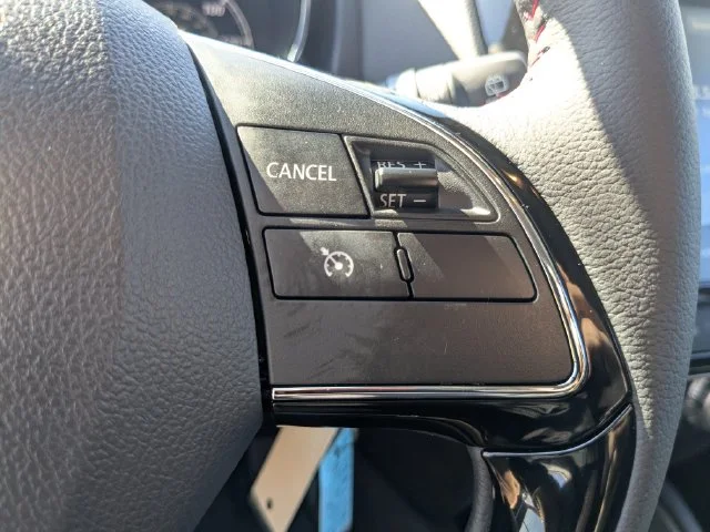 Used 2025 Red Mitsubishi 2.0 LE image 31