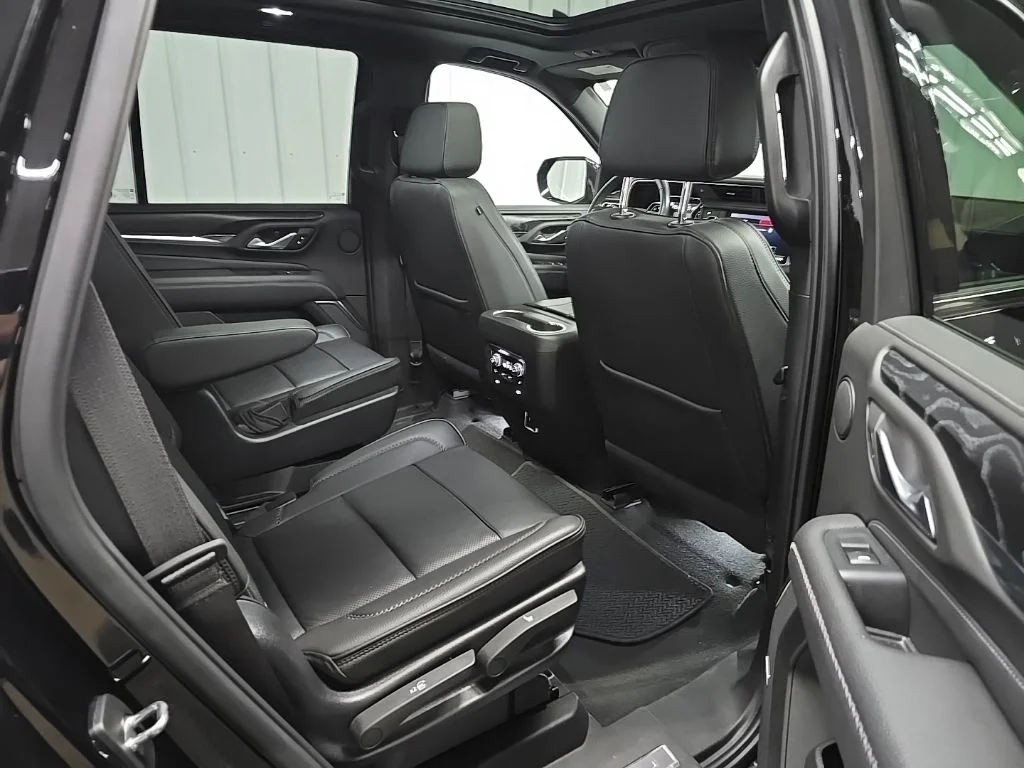 Used 2021 Black GMC Denali image 18