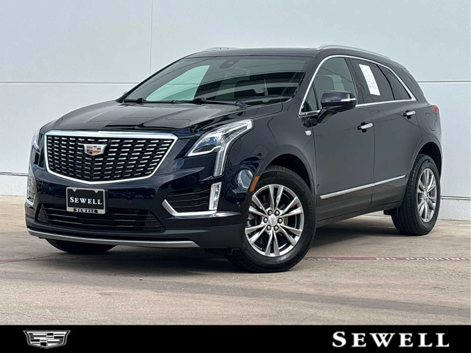 2022 Cadillac XT5 FWD Premium Luxury's photo