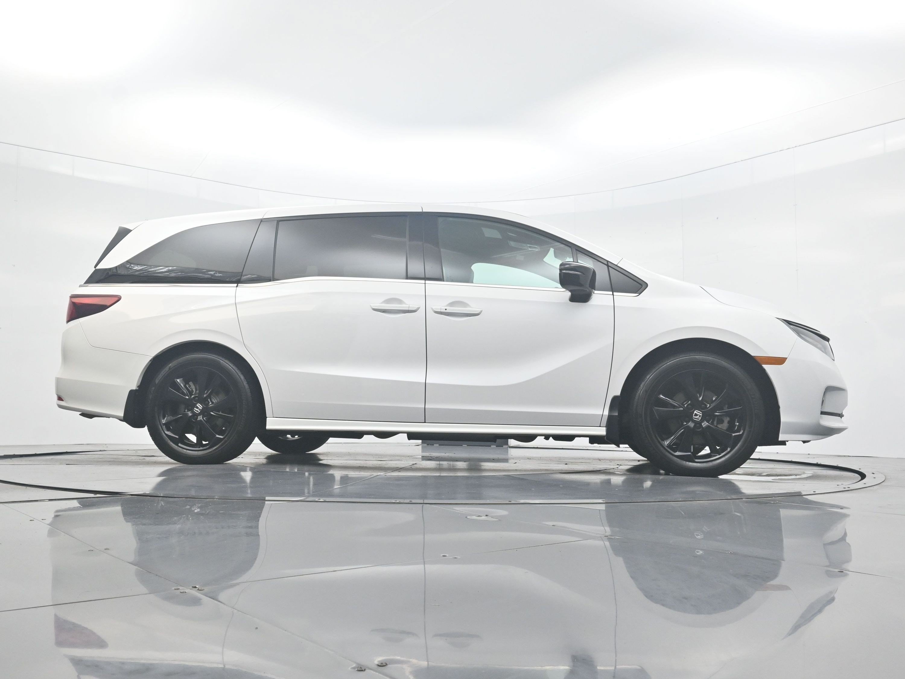Used 2024 White Honda Sport image 28