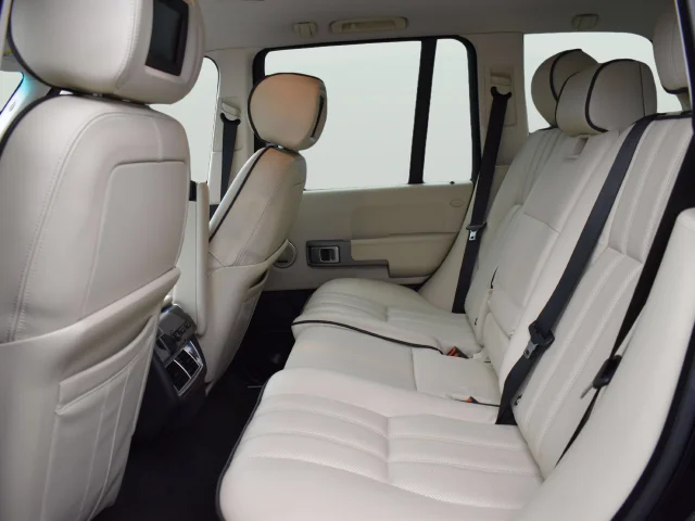 Used 2006 Black Land Rover Supercharged image 26