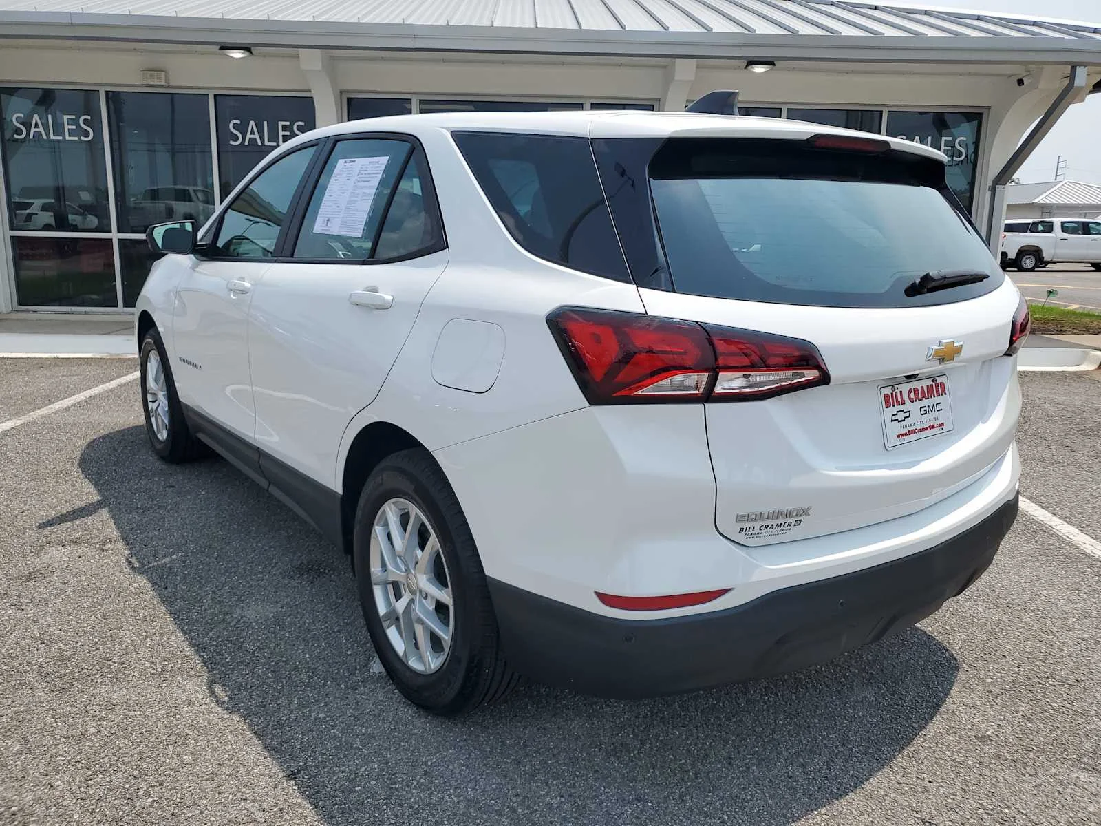 Used 2024 Summit White Chevrolet LS image 3