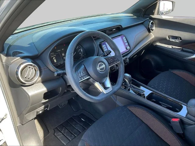 Used 2024 Gray Nissan SR image 19